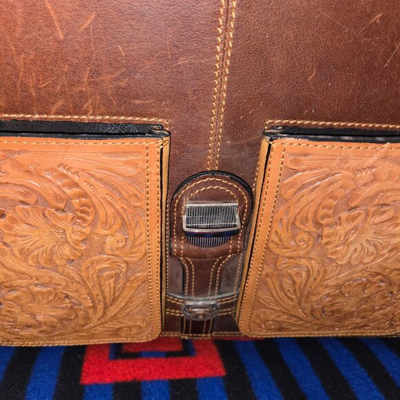 Montana Silversmiths Tooled Briefcase - Picture 6 of 10